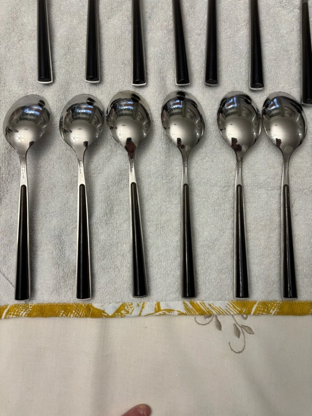 Mepra  24pc Flatware Set Blackish/Brown Resin Italian 18/10 Stainless Steel - Picture 9 of 15